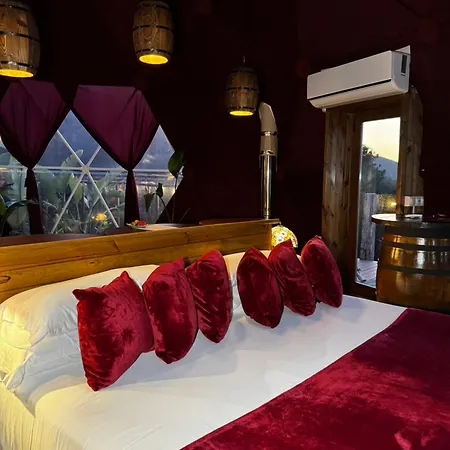 Domo Suites Masia Cal Geperut Badalona Exterior photo